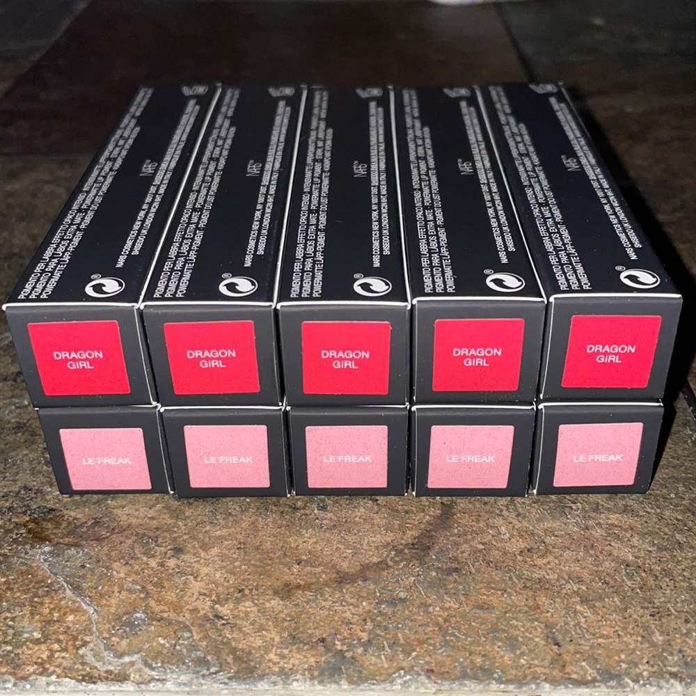 NARS BULK MAKE UP LIPSTICK